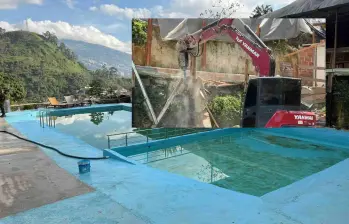 Piscinas donde hacían rumbas hasta el amanecer sin licencia ni control. FOTO: CORTESÍA ALCALDÍA DE MEDELLÍN