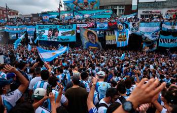 Los aficionados de la Selección Argentina se mostraron alegres en las calles de Buenos Aires viendo el encuentro. Foto: Getty