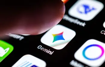Especialistas dicen que Gemini tiene un “alto riesgo” para los jóvenes, tanto en su versión para menores de 13 años como en el formato para adolescentes. FOTO AFP