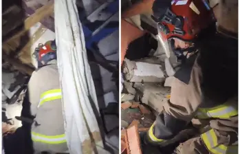En el lugar permanecen dos máquinas de bomberos y ocho unidades que trabajan en la atención de la emergencia. FOTO Bomberos La Estrella.