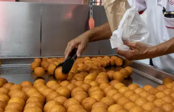 En diciembre, el buñuelo se considera “la fruta de temporada”. FOTO: Archivo EL COLOMBIANO