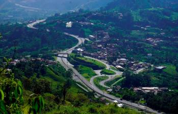 Grupo Aval, por medio de Corficolombiana, ha estado presente en el desarrollo del país con proyectos de infraestructura, energía, gas, turismo y agroindustria. 