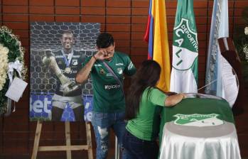 Jugadores, amigos, compañeros y familia despidieron ayer a Andrés Balanta, una sorpresiva muerte de un jugador con mucha proyección. Foto: EFE