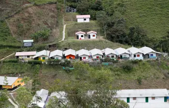 Los Espacios Territoriales de Capacitación y Reincorporación creados hace años para las antiguas Farc, como este de Ituango (Antioquia), serán el modelo para las nuevas Zonas de Ubicación Temporal (ZUT). FOTO:: MANUEL SALDARRIAGA.