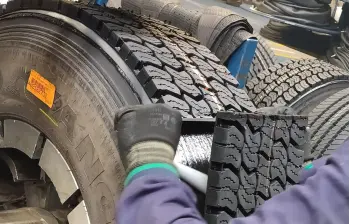 Acoplásticos anunció oficialmente el lanzamiento de Acoreencauche, un nuevo frente gremial que agrupará a las empresas dedicadas al reencauche de llantas en Colombia. FOTO: Cortesía Auto Crash