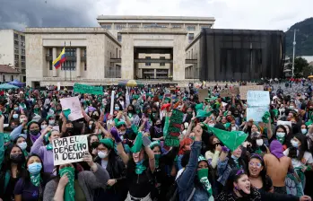 Se cumplen cuatro años desde que la Corte despenalizó el aborto en Colombia hasta la semana 24 por fuera de las tres causales: por salud de la madre; salud del embrión o al tratarse de un caso de abuso. FOTO Colprensa