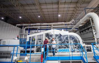 La máquina Andritz es la mejor del mundo para hacer tela no tejida tipo Spunlace, es de fabricación francesa. FOTO Esneyder Gutiérrez