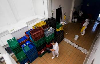 Debido a nuevo cierre, operación de alimentación de internos de El Pedregal opera en cocina de Bellavista. FOTO julio herrera