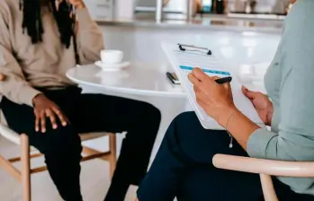 Responder bien en una entrevista no es actuar, es saber comunicar lo que uno realmente puede aportar. FOTO: SHUTTERSTOCK