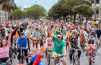 Alcaldía de Medellín invita a sacar la bicicleta: ya están abiertas las inscripciones para la Feria de las Flores. Foto: Alcaldía de Medellín