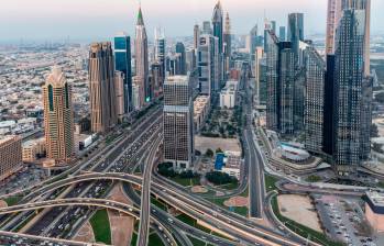 Dubái es uno de los centros de negocios más importantes del mundo. FOTO getty
