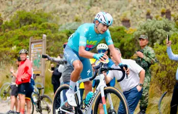 Diego Camargo logró en el Alto del Sifón su victoria en la quinta etapa de la Vuelta a Colombia y el liderato de la clasificación general. FOTO CORTESÍA FEDECICLISMO