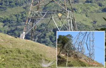 Así quedaron las torres atacadas en el municipio de San Roque. FOTO: imagen tomada de X.