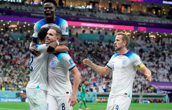 Los ingleses y uno de sus festejos frente a Senegal, selección que dejaron en el camino para avanzar a los cuartos. FOTO getty