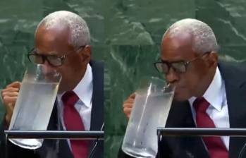 Video viral del haitiano que bebió agua de una jarra en plena ONU. Foto: captura de video Asamblea General de las Naciones Unidas