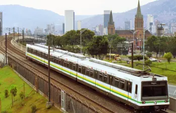 Metro de Medellín celebró la llegada de los primeros trenes del Metro de Bogotá. FOTO: 2001- JAIME PÉREZ MÚNEVAR