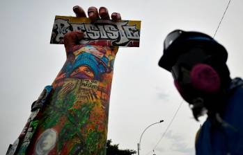 El Monumento a la Resistencia se encuentra en Puerto Rellena en la ciudad de Cali y fue construido por jóvenes de la Primera Línea en colaboración con autoridades locales. Foto: Getty Images