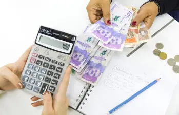 La banca anunció medidas de alivio para clientes afectados por el terremoto del 10 de agosto y avanza en la recuperación de oficinas. FOTO EL COLOMBIANO.