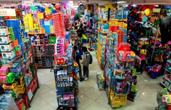 Niñolandia es una de las jugueterías más tradicionales de Medellín. FOTO JULIO CÉSAR HERRERA. 