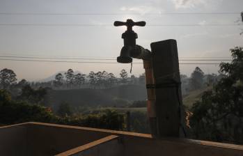 Los cortes de agua de este fin de semana en el sur de Medellín y el Valle de Aburrá fueron programados por unos trabajos de modernización de la planta La Ayurá. FOTO: Manuel Saldarriaga Quintero