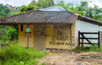 ¿Ejército ya no podrá combatir a Clan del Golfo en Antioquia? Se encienden alertas