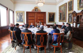 Asistieron Gustavo Petro y Efraín Cepeda, entre otros. FOTO: Presidencia.