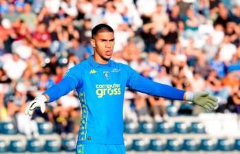 Devis Vásquez recibió el premio a la figura del partido. FOTO:GETTY