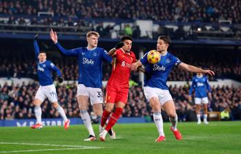 Luis Díaz sería titular nuevamente este domingo con el Liverpool. FOTO: GETTY