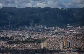La Alcaldía de Bogotá ofrece apartamentos, lotes y otros inmuebles desde 25,9 millones de pesos a través del Portal Inmobiliario del Distrito. FOTO: Colprensa. 