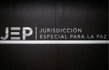 La decisión de la Jurisdicción Especial para la Paz ordenó que la sentencia especifique con claridad las labores y actividades concretas que cada uno de los condenados deberá cumplir. Foto: Colprensa.