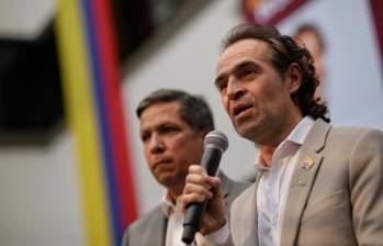 Federico Gutiérrez rechazó las agresiones por parte de sus seguidores a dos reporteros. FOTO Colprensa