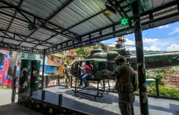Las heridas abiertas de la ciudad siguen convirtiéndose en negocio para divertir a los turistas. FOTO: CAMILO SUÁREZ