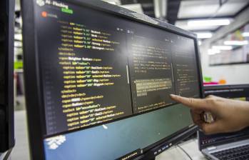 Las profesiones están orientadas al desarrollo web y al análisis de datos. FOTO: Carlos Velásquez - Imagen de referencia 