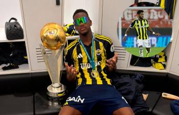 Jhon Jader Durán jugó en Fenerbahce de julio de 2025 a febrero de 2026. FOTO: Instagram jaderduran9 y fred08oficial