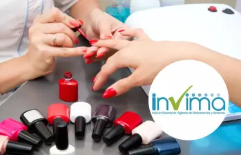 En un movimiento sin precedentes por la seguridad del consumidor, el Invima prohibió la comercialización de más de 130 referencias de esmaltes semipermanentes en Colombia. FOTO: Freepik e Invima