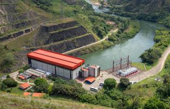La Central Hidroeléctrica Salvajina, ubicada en Suárez, Cauca, podría pasar de Celsia a Emcali mediante un intercambio por el 18,06% de las acciones que la empresa caleña posee en Celsia Colombia. FOTO cortesía Celsia