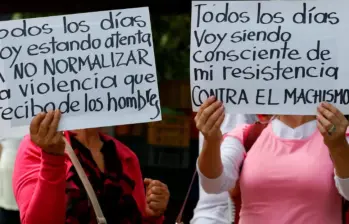Imagen de referencia de una protesta para rechazar los abusos contra las mujeres. FOTO ARCHIVO EL COLOMBIANO.