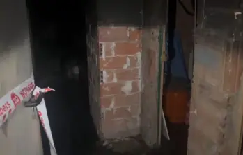 Cinco menores de edad murieron en medio de un incendio en un desván en Barcelona. FOTO: Captura de video 