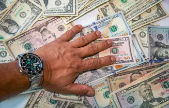 Dólar sigue por debajo de los $4.000. FOTO EL COLOMBIANO. 