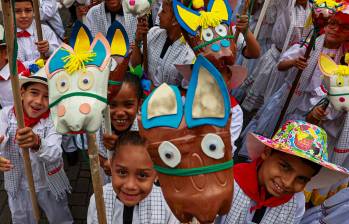 La Cabalgata infantil, un evento para los más chicos en la Feria de las Flores, llegó a su versión XXIV Este sábado se realizó una versión la décima tercera versión de la Cabalgata Infantil en Caballitos de Palo, un evento de las Feria de las Flores. Foto: Manuel Saldarriaga Quintero.