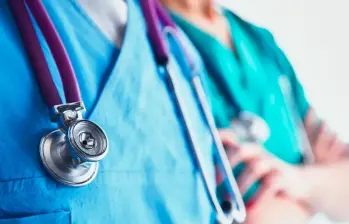 Detrás de cada servicio en salud, hay personas comprometidas. Viva 1AIPS busca sumar más talento a su equipo humano en todo el país. FOTO: GETTY