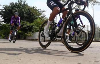 El estudio demuestra que salir a andar en bicicleta puede contribuir a mejorar el estado de ánimo y la salud en general. FOTO Colprensa