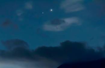 Así se verán Venus y Júpiter en el cielo si este está despejado. FOTO Getty