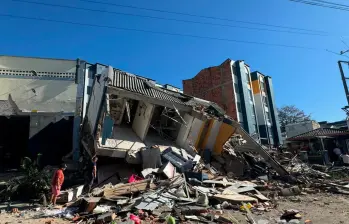 Así quedaron algunas de las edificaciones en Risaralda tras fuerte temblor en Colombia. FOTO: @MeDicenWally