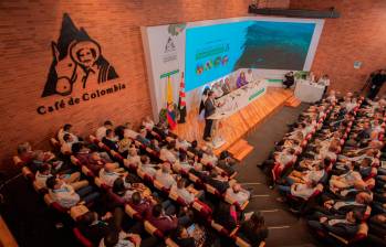 Germán Bahamón interviene el 92 Congreso Nacional de Cafeteros que se celebra en Bogotá. FOTO Cortesía. 
