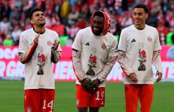 El colombiano Luis Fernando Díaz fue titular con el Bayern Múnich en la victoria 4-2 ante Stuttgar. La victoria coronó campeón anticipado de la Bundesliga al cuadro del colombiano. FOTO: AFP
