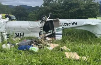 La avioneta se habría accidentado mientras despegaba, según comunicado de Aerocivil. Foto: redes sociales
