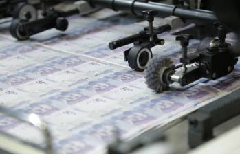 El frente fiscal se consolida como el principal riesgo del sistema financiero, tanto por impacto potencial como por probabilidad. A este le sigue el deterioro del crecimiento económico en el país. FOTO: Colprensa