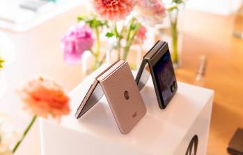 La nueva linea razr de Motorola tiene varias funciones potenciadas por IA. FOTOS Cortesía