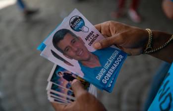 Publicidad del candidato a gobernador del Estado Miranda David Uzcátegui. Foto: EFE.